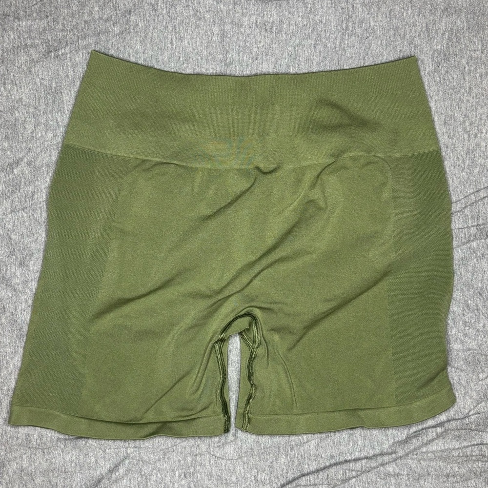 Alphalete Amplify Shorts
